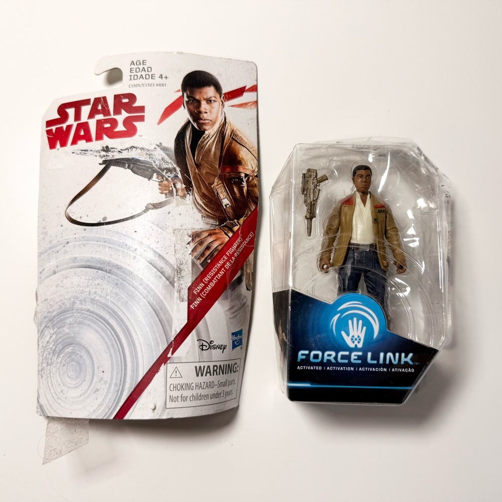 ForceLink Finn Star Wars Hasbro toy and Hot Wheels Fighter toy
